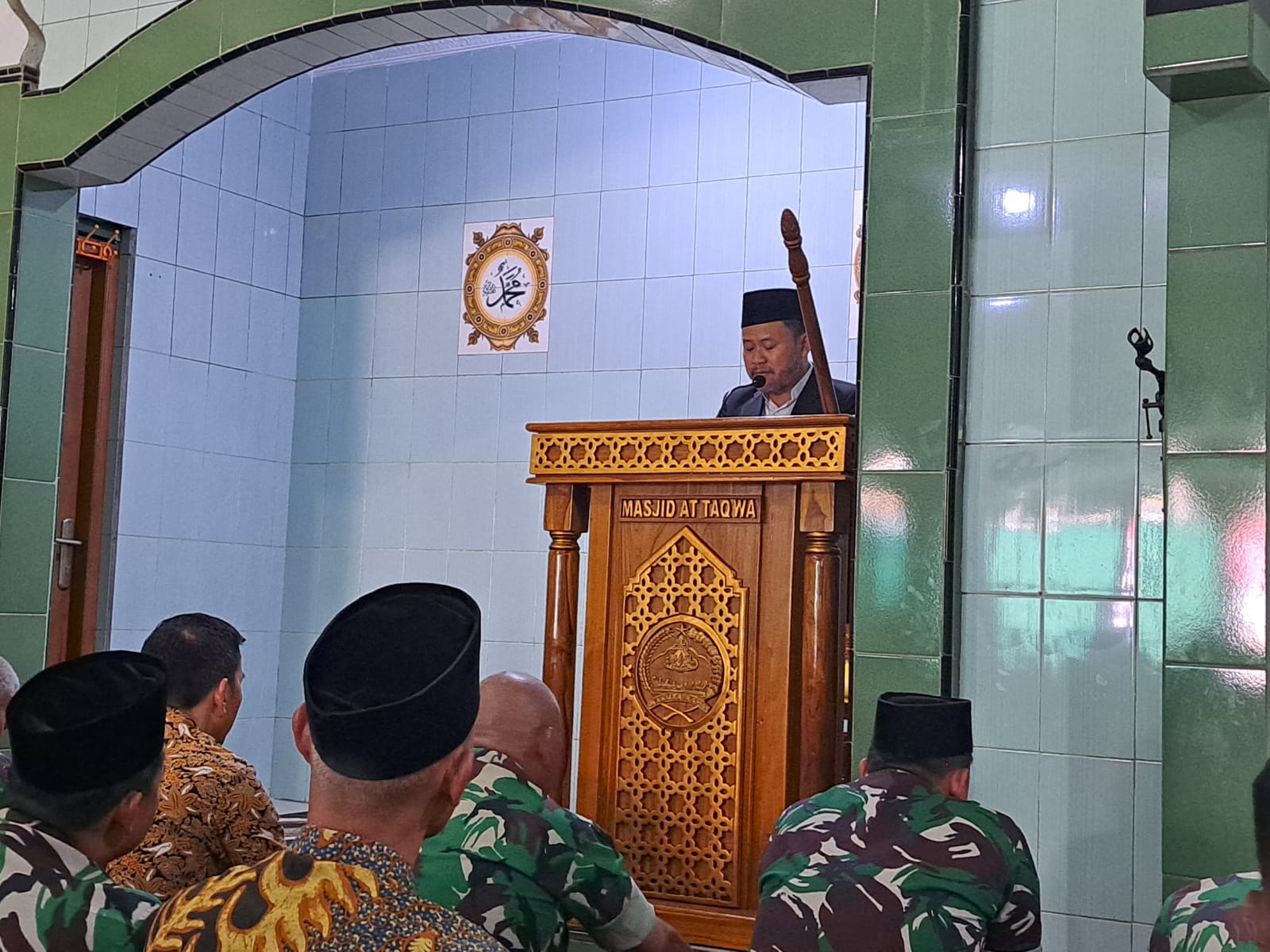 Khutbah Jumat, Menggapai Kemuliaan Hidup Dengan Taqwa Kepada Allah SWT